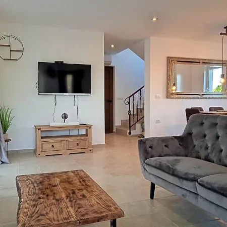 Casa Di Marco Privlaka (Zadar)